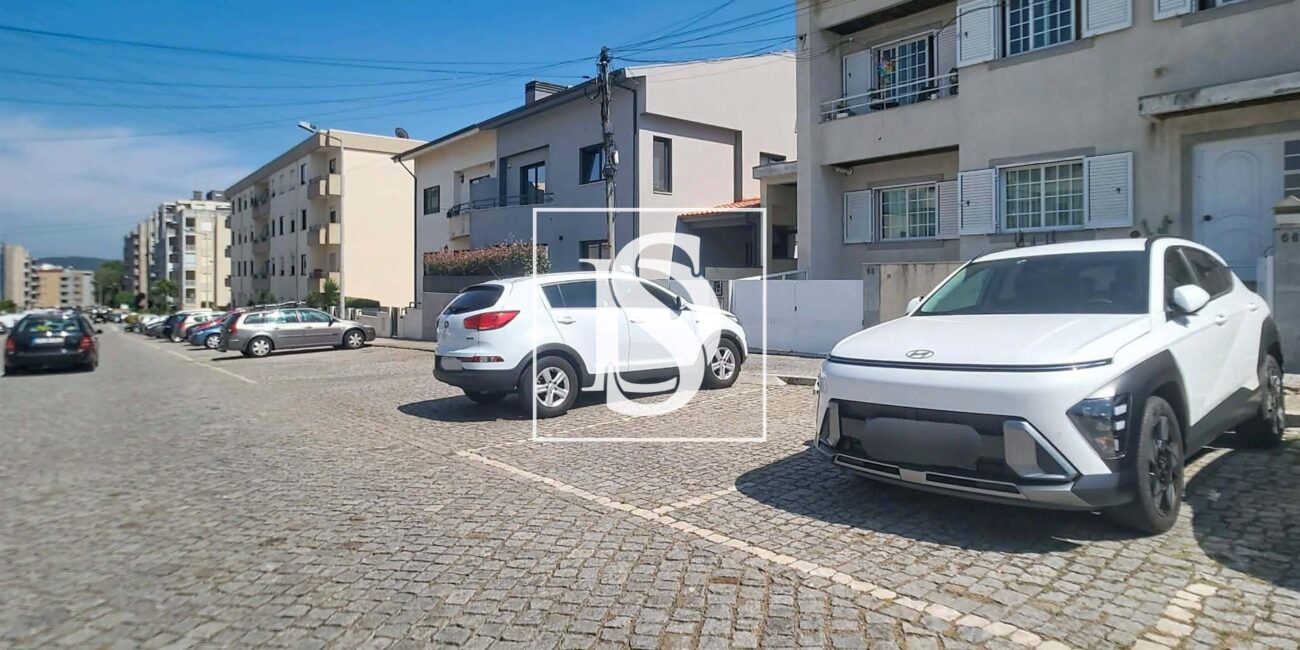 Andar moradia T2+2 com garagem na Cidade da Maia