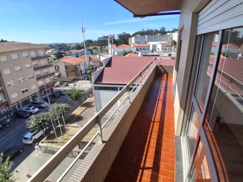 Apartamento T3 renovado em Fânzeres, Gondomar