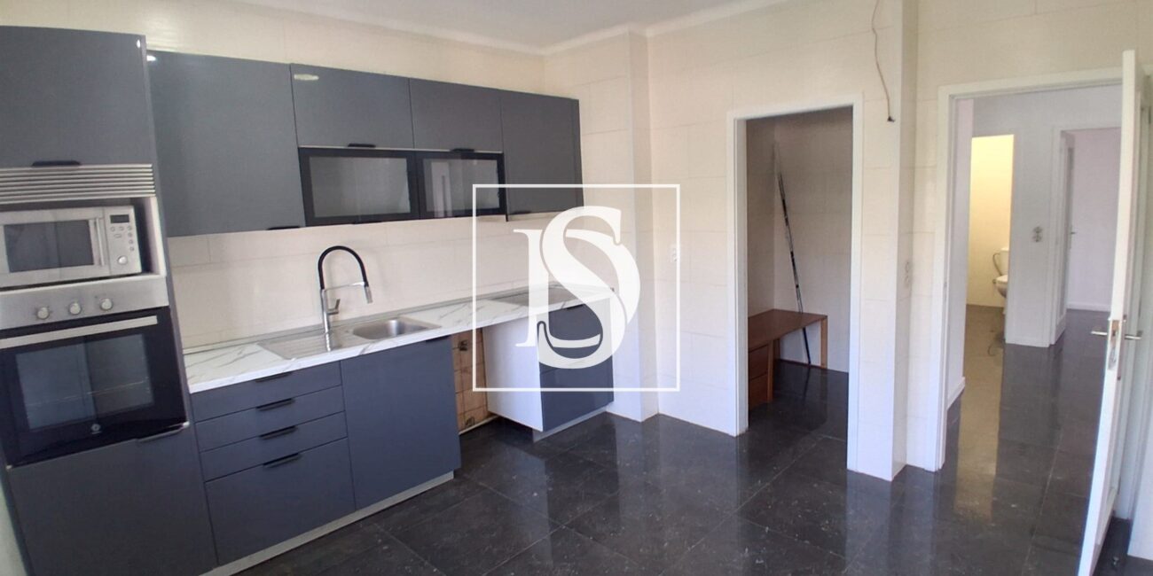 Apartamento T3 renovado em Fânzeres, Gondomar