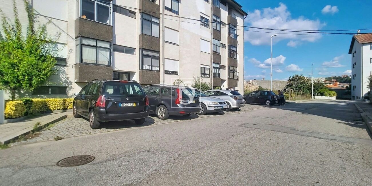 Apartamento T3 em Ermesinde – Parqueamento