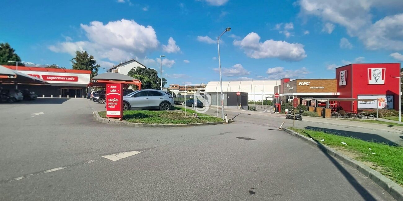 Apartamento T3 em Ermesinde – Aparcamento