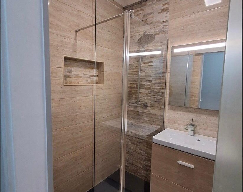 Apartamento T1+1 no centro de Matosinhos