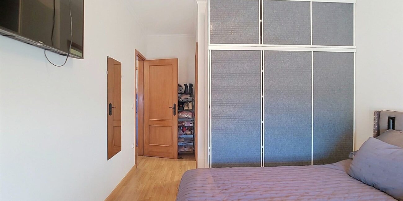 Apartamento T3+1 com garagem em Oliveirinha, Aveiro