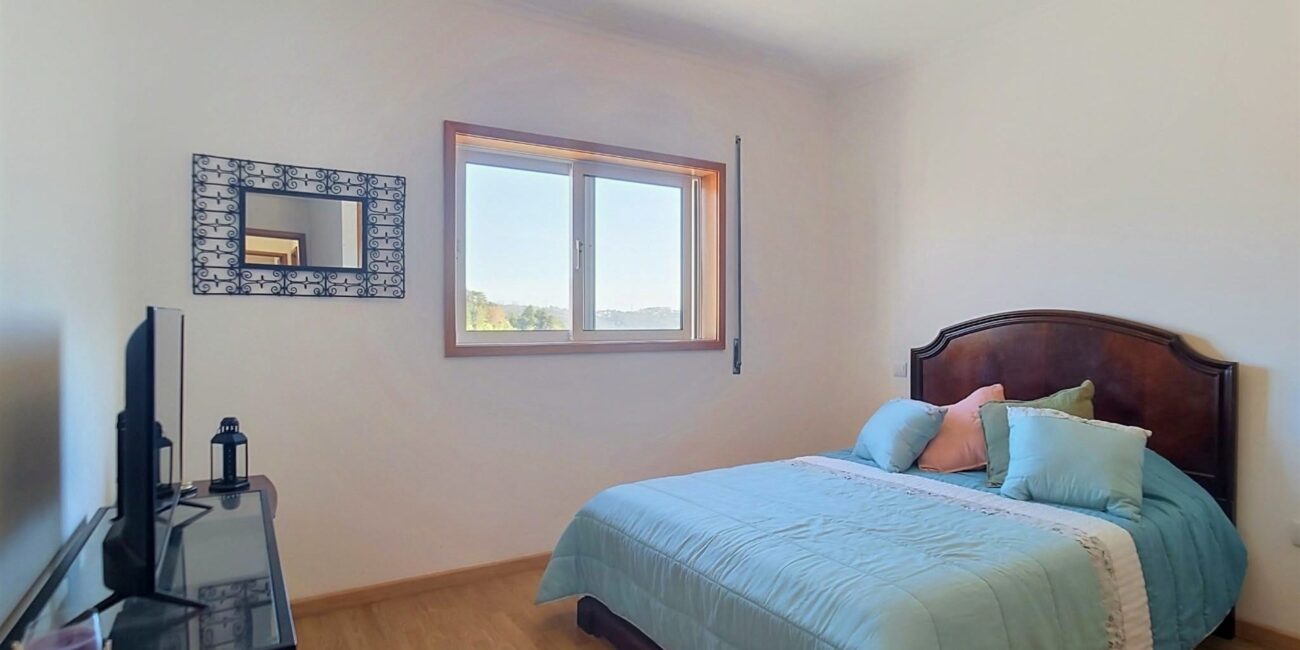 Apartamento T3+1 com garagem em Oliveirinha, Aveiro