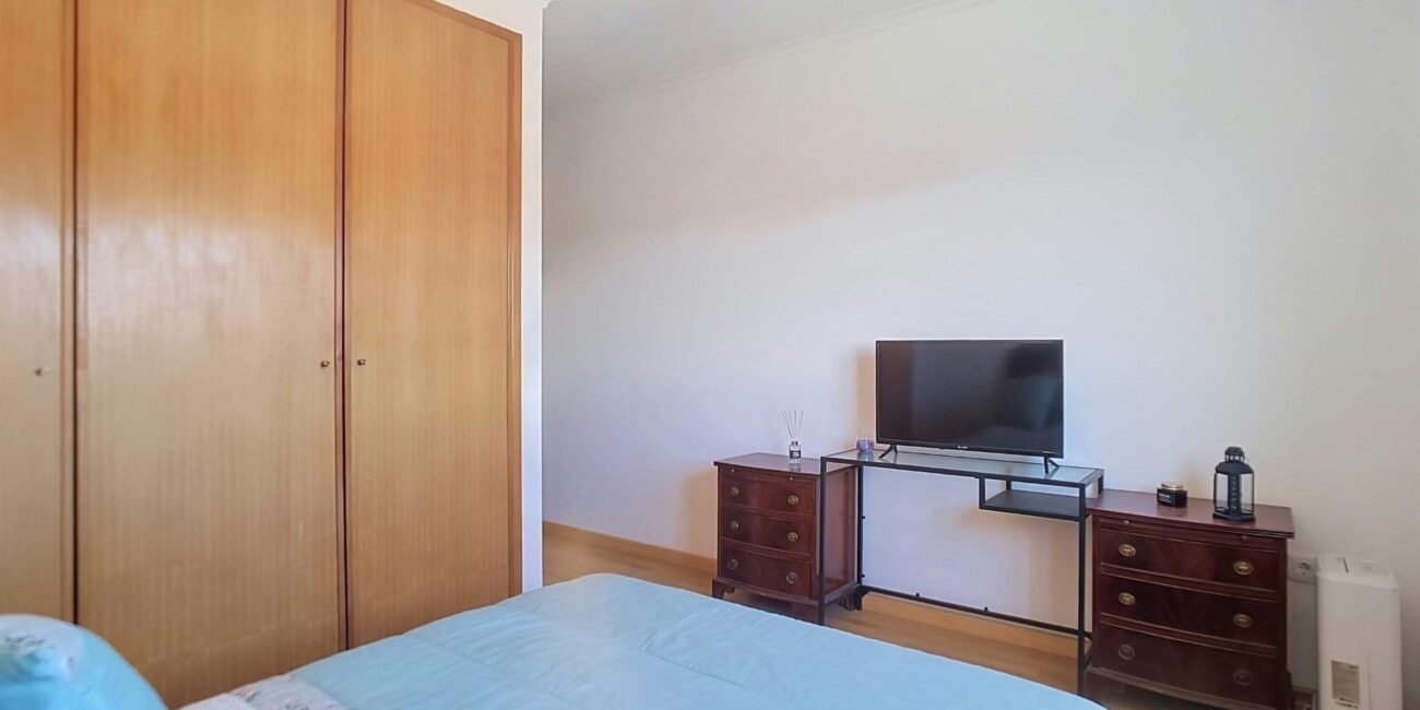 Apartamento T3+1 com garagem em Oliveirinha, Aveiro