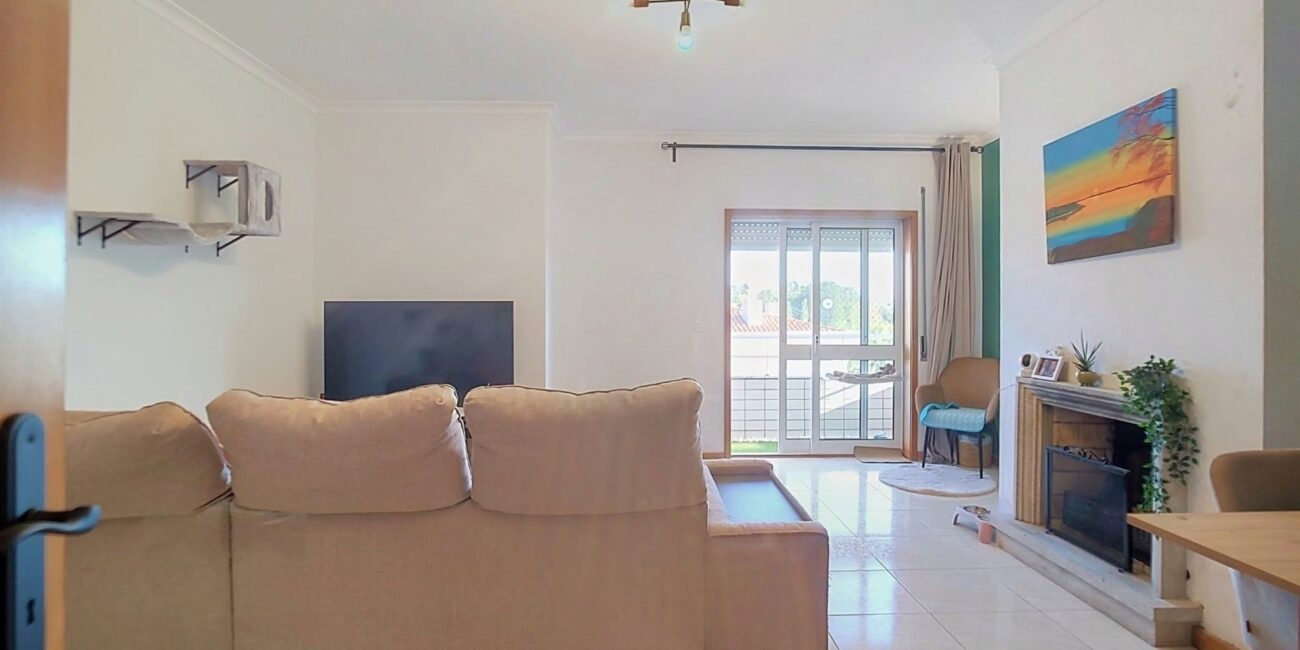 Apartamento T3+1 com garagem em Oliveirinha, Aveiro