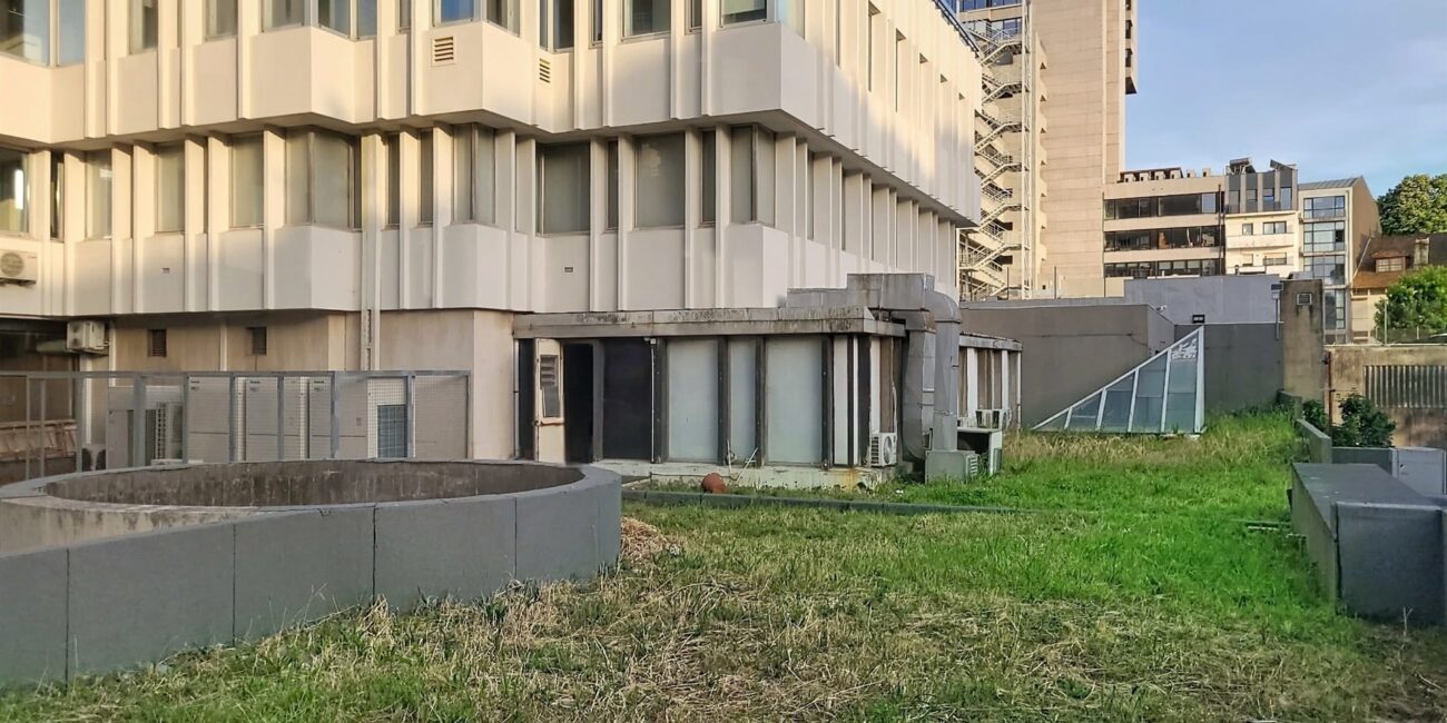 Espaço comercial licenciado para bar junto ao Palácio de Cristal, Porto