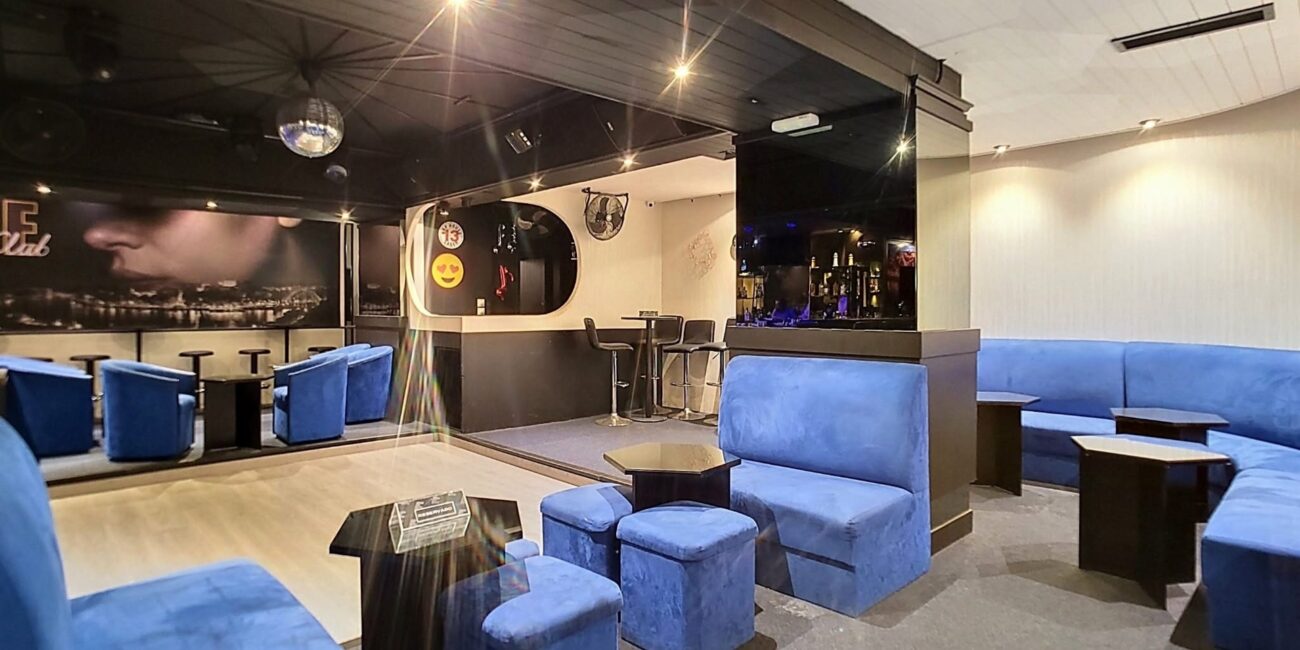 Espaço comercial licenciado para bar junto ao Palácio de Cristal, Porto