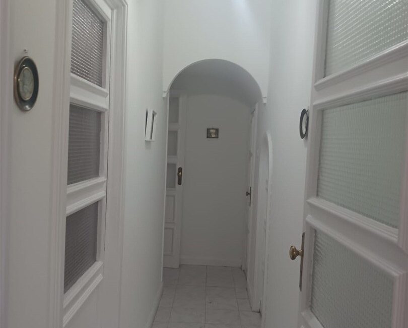 Moradia T5 em São Mamede de Infesta – Corredor